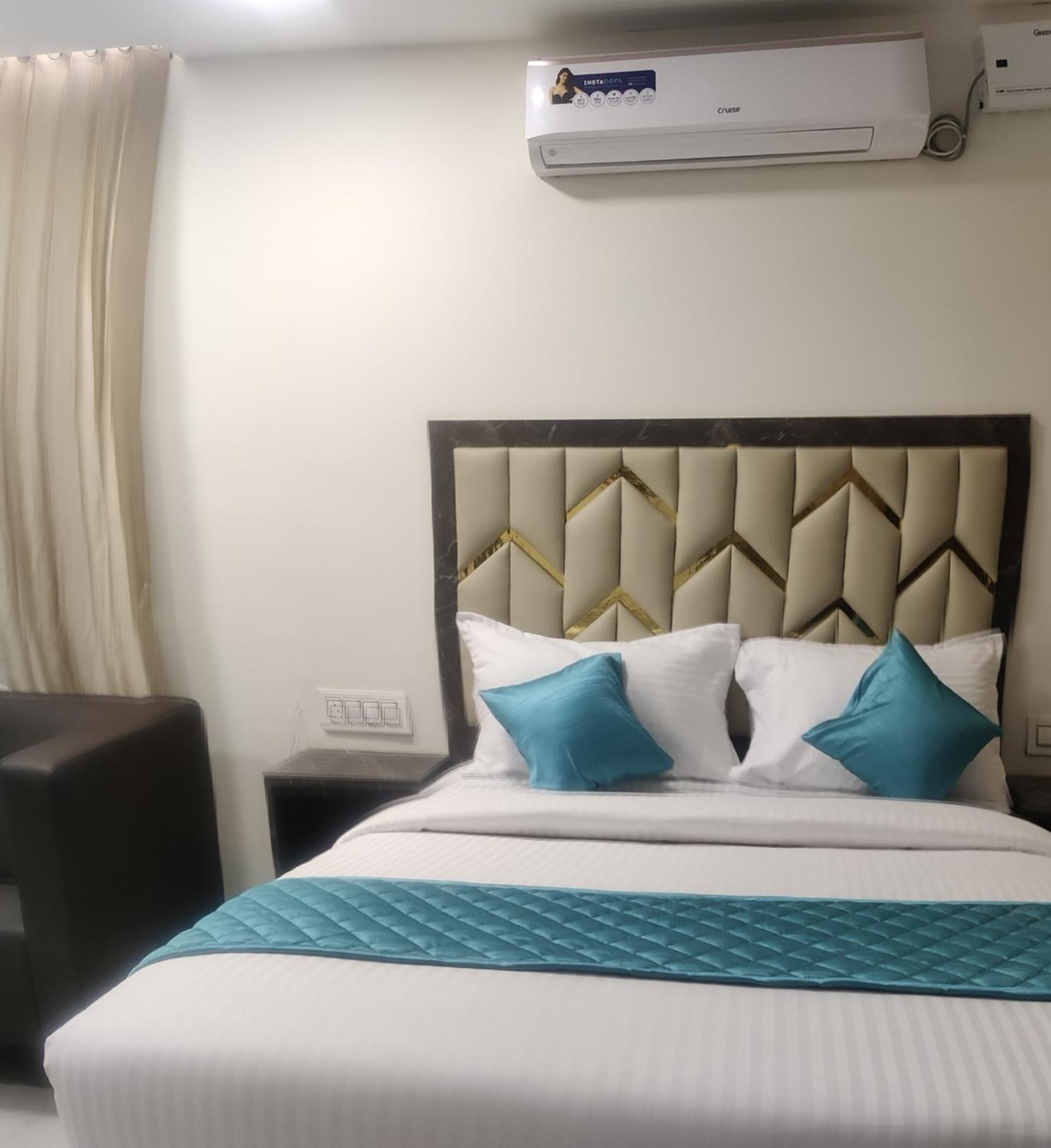 Balaji Residency Velanganni Εξωτερικό φωτογραφία